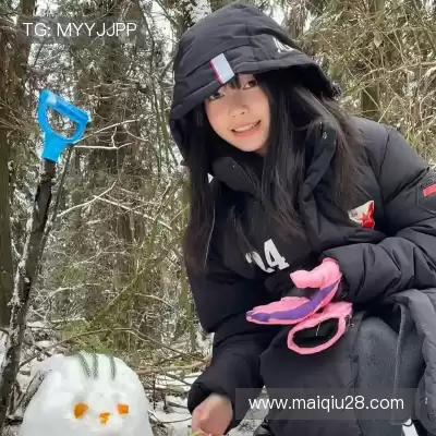 滑璇鸣